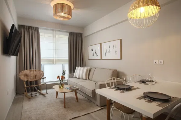 Renovated 108 m² Apartment with Three Bedrooms for Sale in Center Athens, Athens Center — photo 2