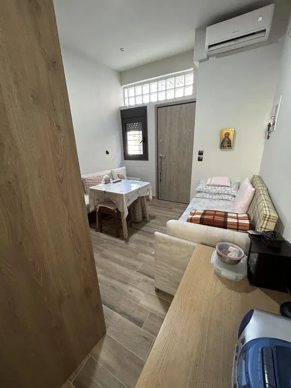 Renovated Three-Bedroom Villa for Sale in Drapetsona, Piraeus — photo 4
