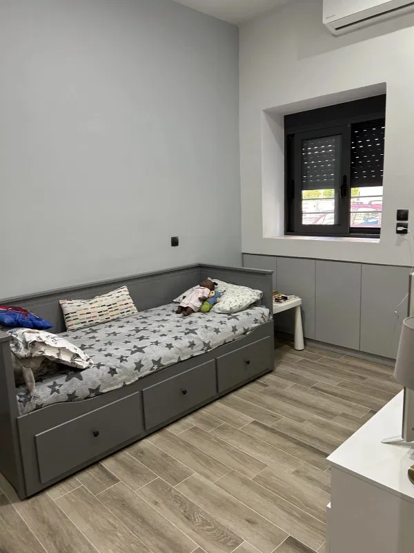 Renovated Three-Bedroom Villa for Sale in Drapetsona, Piraeus — photo 3