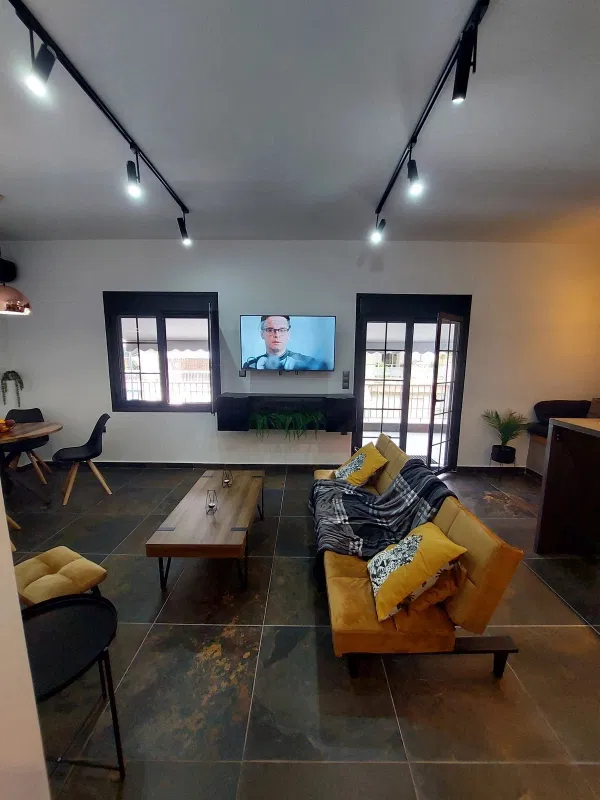 68 m² Renovated Two-Bedroom Apartment for Sale in Center Athens, Athens Center
