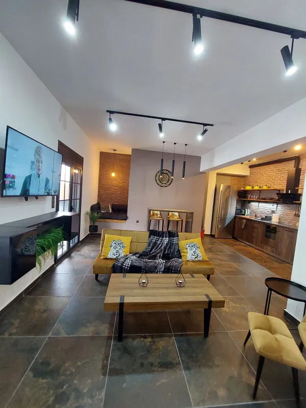 68 m² Renovated Two-Bedroom Apartment for Sale in Center Athens, Athens Center — photo 2