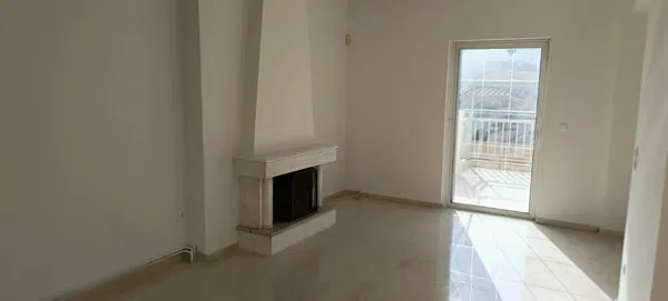 78 m² Renovated Two-Bedroom Apartment for Sale in Ampelokipoi, Athens Center