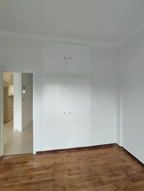 62 m² Two-Bedroom Apartment for Sale in Sepolia, Athens Center — photo 4