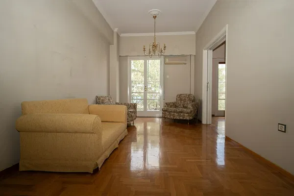 Two-Bedroom Renovated Apartment for Sale in Ampelokipoi, Athens Center — photo 3