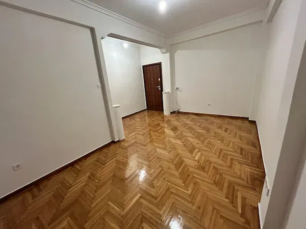 48 m² One-Bedroom Renovated Apartment for Sale in Center Athens, Athens Center — photo 4