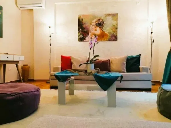 60 m² One-Bedroom Apartment for Sale in Kolonaki - Lycabettus, Athens Center — photo 3
