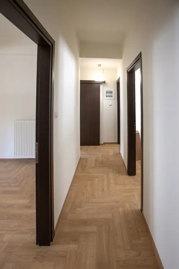 160 m² Three-Bedroom Apartment for Sale in Sepolia, Athens Center — photo 3