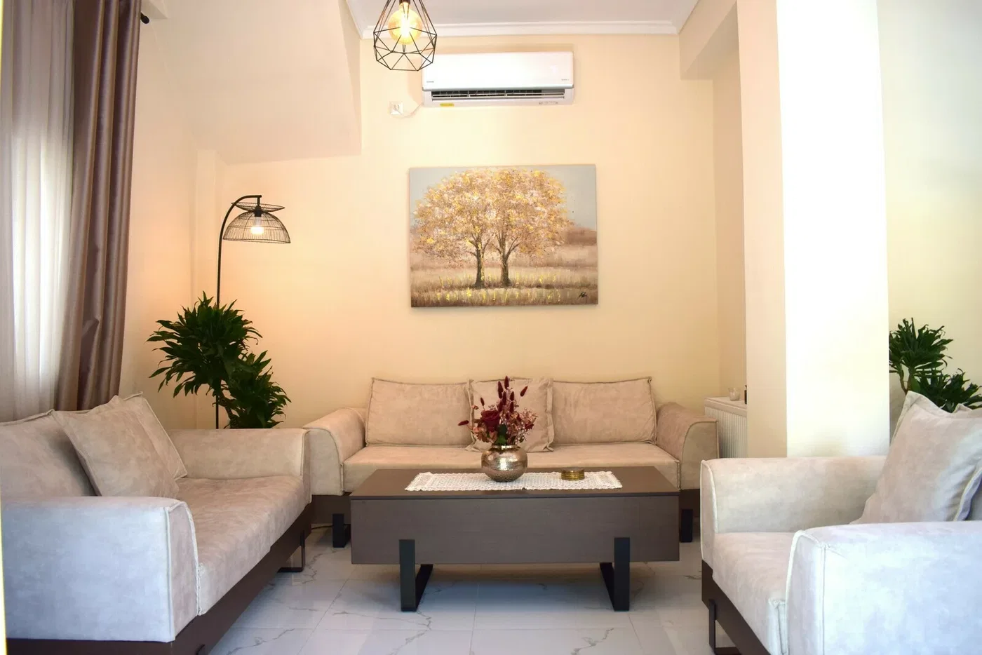 93 m² Two-Bedroom Apartment for Sale in Agia Paraskevi Athens, Athens Northern suburbs