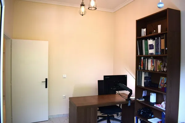 93 m² Two-Bedroom Apartment for Sale in Agia Paraskevi Athens, Athens Northern suburbs — photo 5