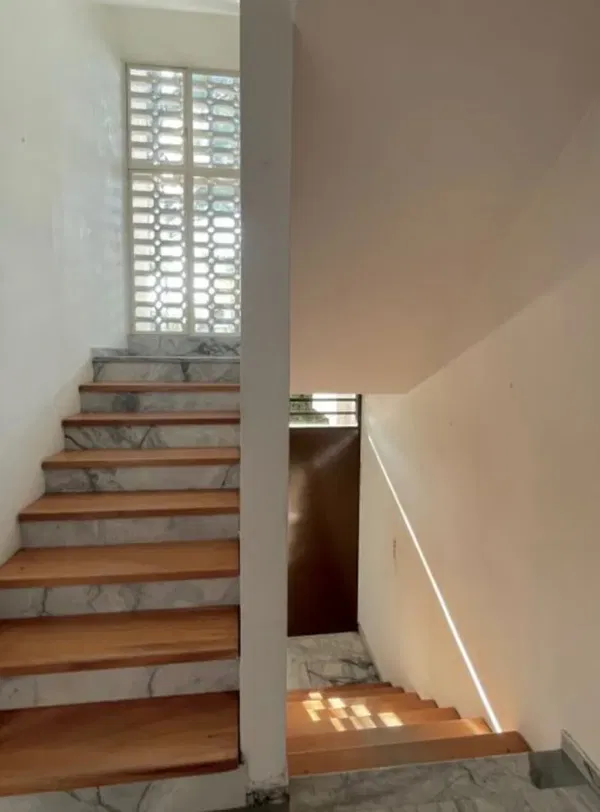 306 m² Villa with Four Bedrooms for Sale in Penteli, Athens Northern suburbs — photo 3