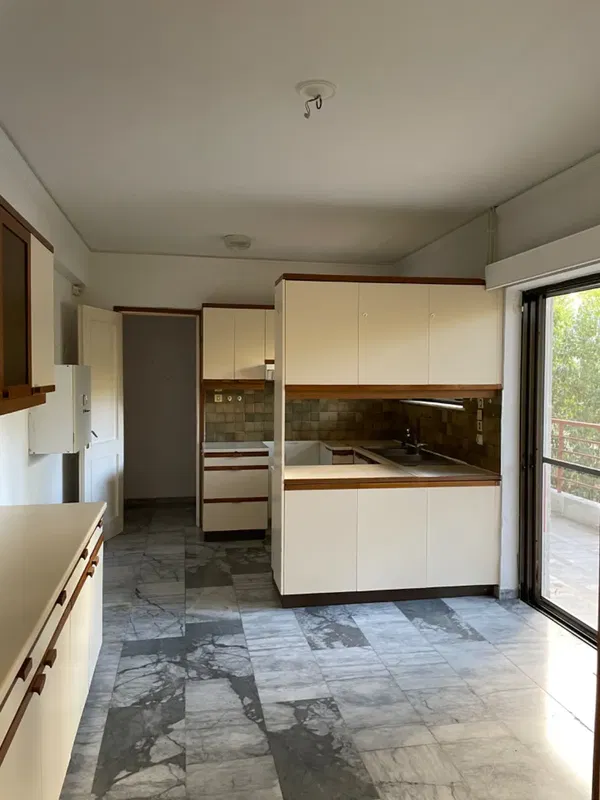 306 m² Villa with Four Bedrooms for Sale in Penteli, Athens Northern suburbs — photo 4