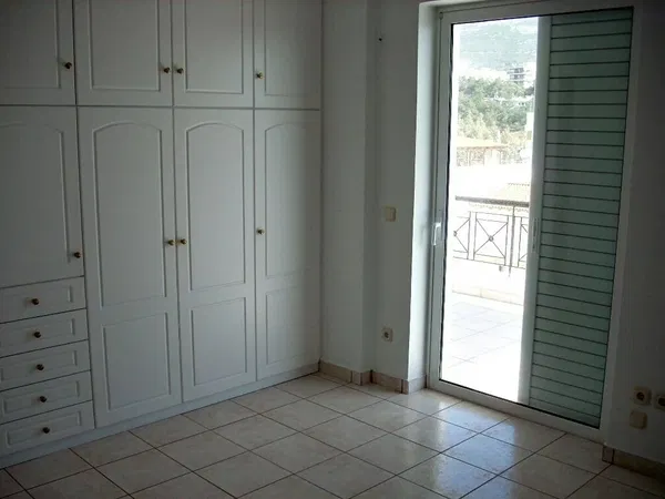 130 m² Three-Bedroom Apartment for Sale in Ilioupoli, Athens Southern suburbs — photo 5