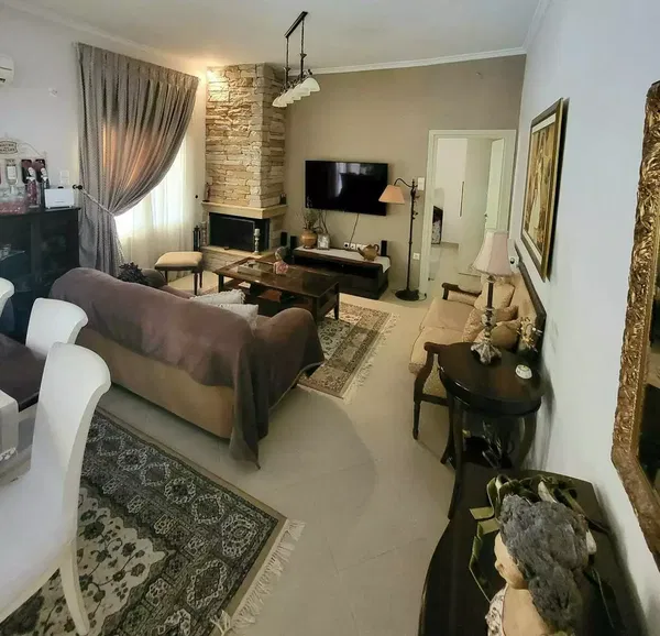 Two-Bedroom Villa for Sale in Nikaia, Piraeus — photo 2