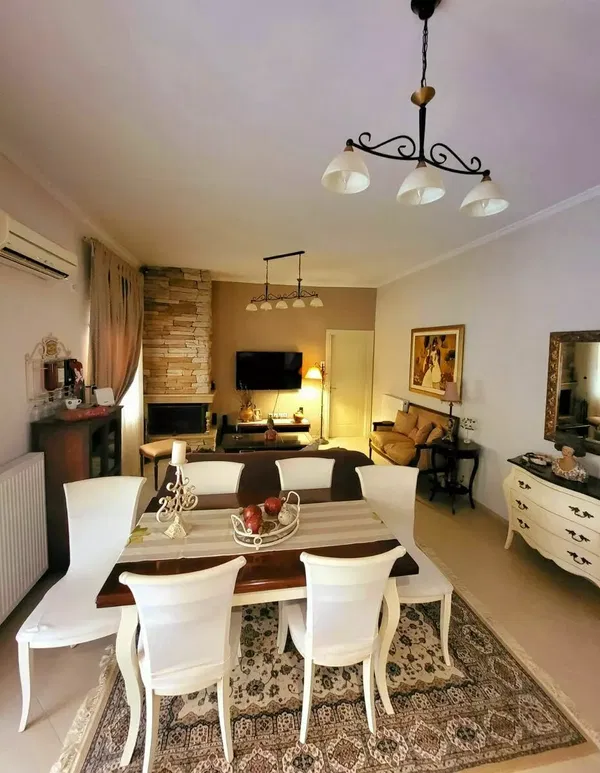 Two-Bedroom Villa for Sale in Nikaia, Piraeus