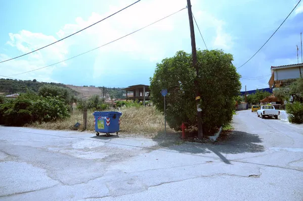 Seafront 972 m² Plot for Sale in Aigio, Peloponnese — photo 3