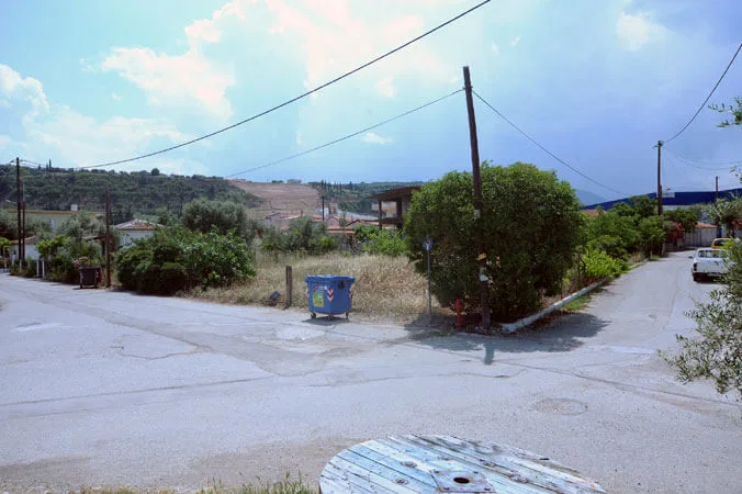 Seafront 972 m² Plot for Sale in Aigio, Peloponnese