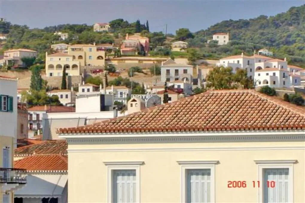 Sea-View 21,860 m² Plot of Land for Sale in Spetses, Argosaronikos islands