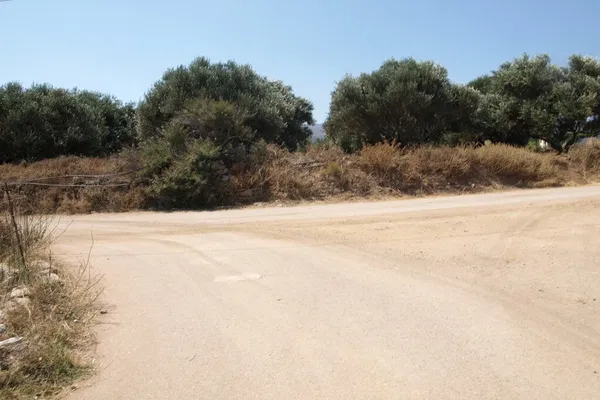 Seafront 1,400 m² Plot for Sale in Kissamos, Chania — photo 3