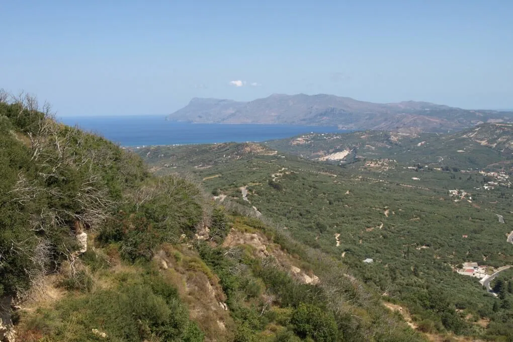 Seafront 3,000 m² Plot for Sale in Topolia, Kissamos