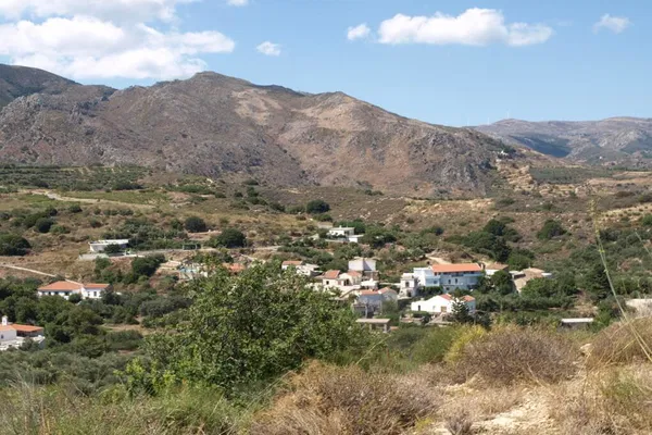 Seafront 3,000 m² Plot for Sale in Topolia, Kissamos — photo 4