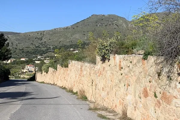 Seafront 23,928 m² Plot for Sale in Megala Chorafia, Chania — photo 4