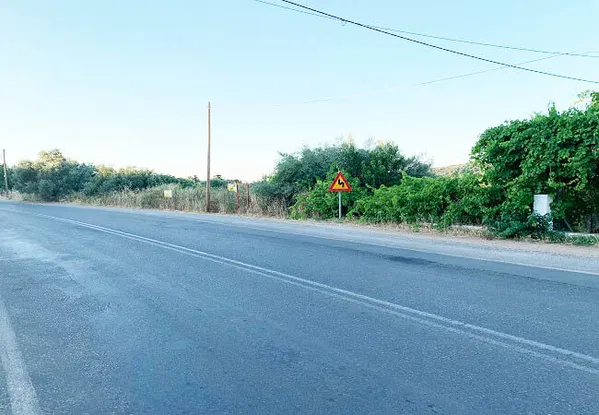 Seafront 1,285 m² Plot for Sale in Voukolies, Platanias — photo 3