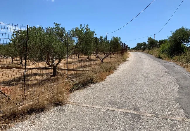 Seafront 9,500 m² Plot for Sale in Chorafakia, Akrotiri