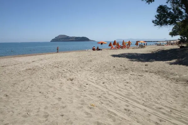 Sea-View 2,100 m² Plot for Sale in Platanias, Chania — photo 2
