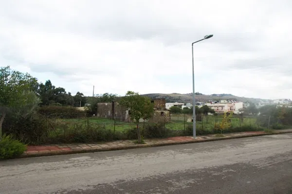 Seafront 1,500 m² Plot for Sale in Souda, Chania