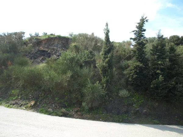 Seafront 1,071 m² Plot for Sale in Plakalona, Kissamos — photo 2