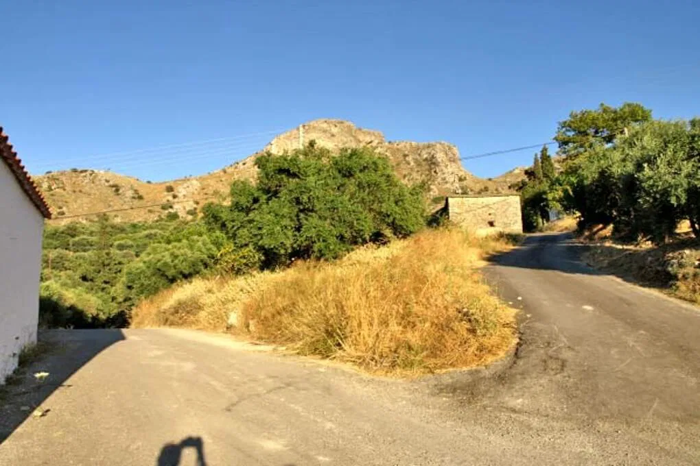 Seafront 1,180 m² Land for Sale in Malathiros, Kissamos