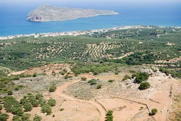 Seafront 93,000 m² Plot for Sale in Platanias, Chania — photo 2