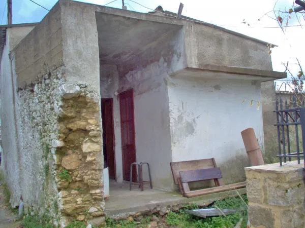 Seafront 60 m² Villa with One Bedrooms for Sale in Roustika, Rethymnon — photo 4